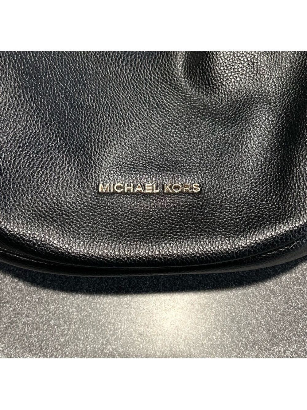 Michael Kors Lillie Large Black Pebbled Leather Shoulder Bag - Picture 15 of 16